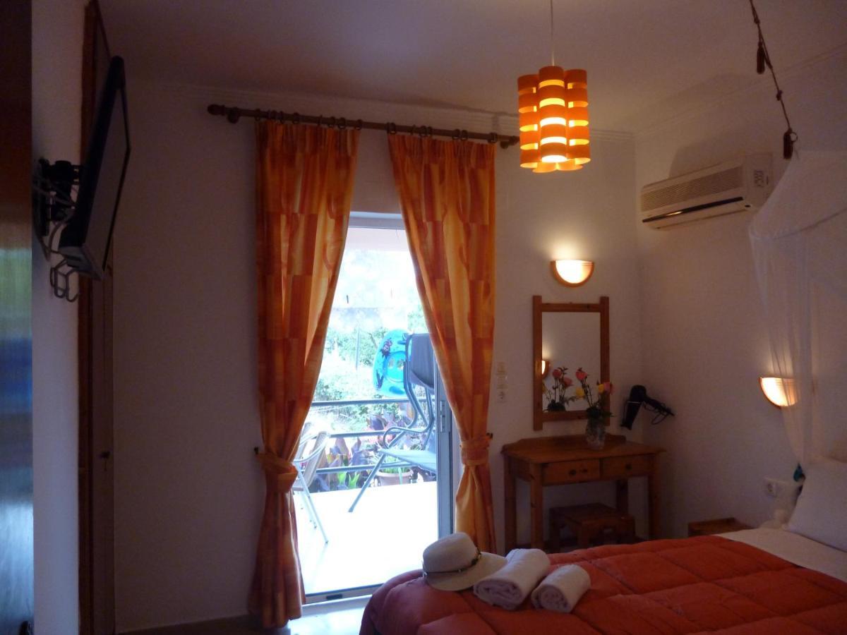 Kostas Apartments&studios Agios Georgios Pagon Exterior foto