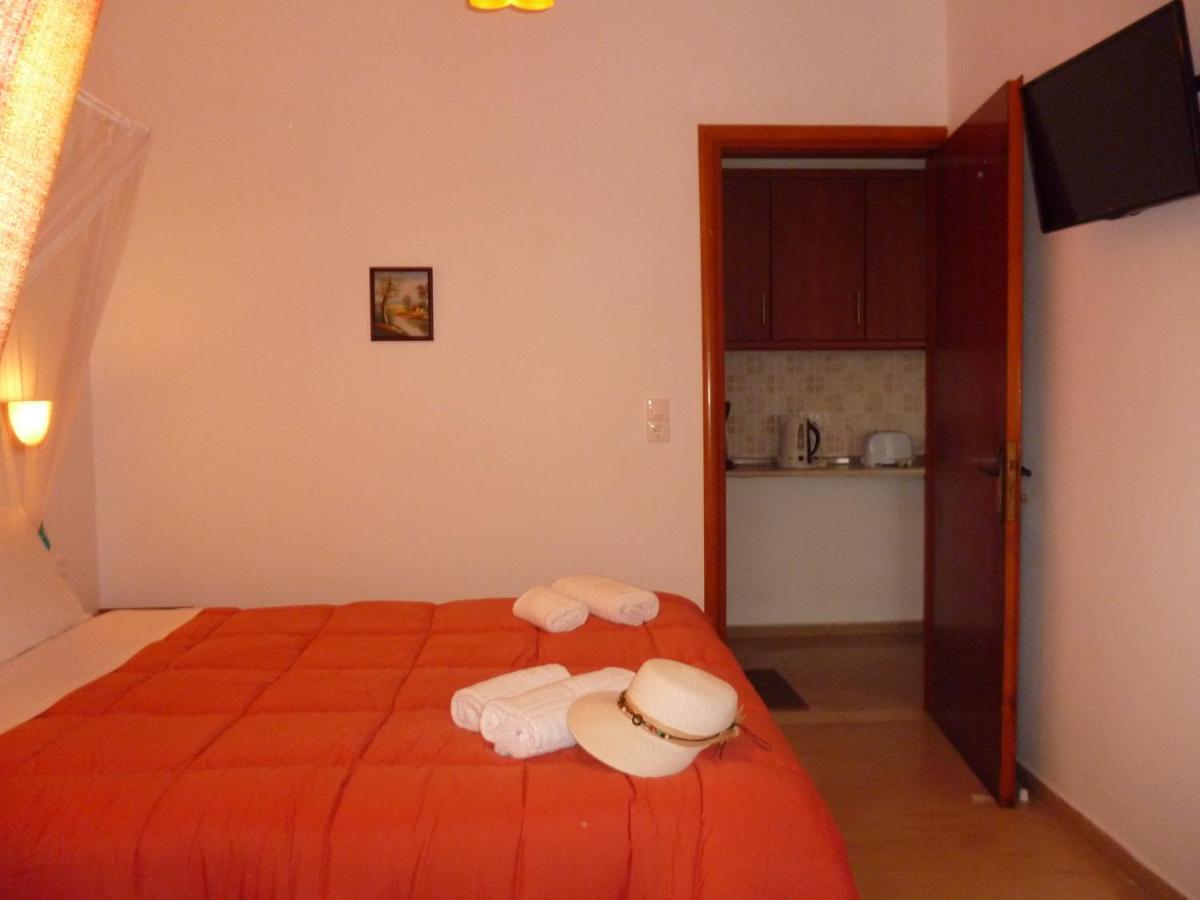 Kostas Apartments&studios Agios Georgios Pagon Exterior foto