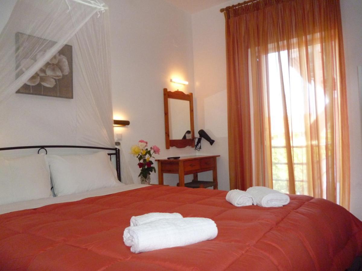 Kostas Apartments&studios Agios Georgios Pagon Exterior foto