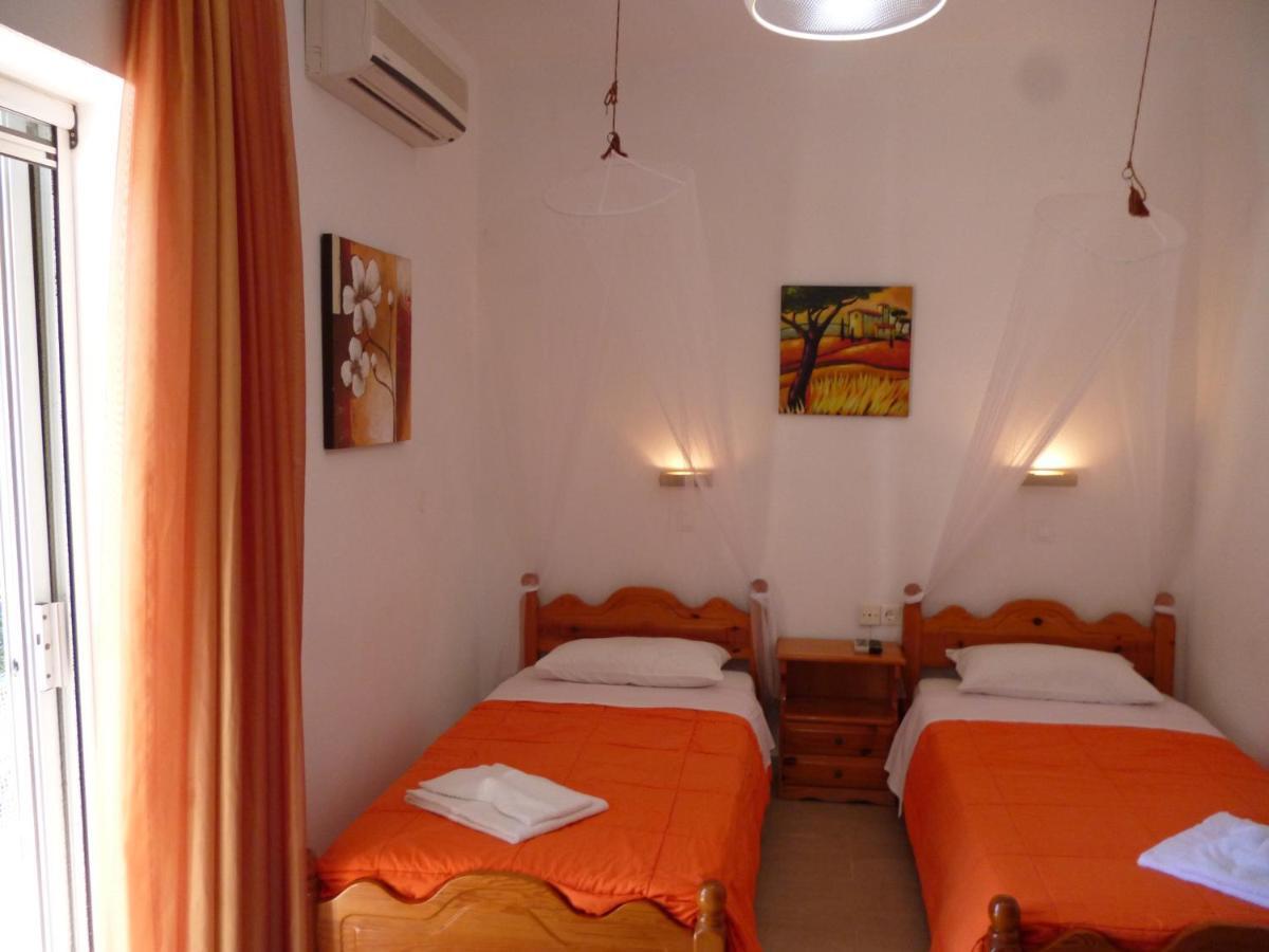 Kostas Apartments&studios Agios Georgios Pagon Exterior foto